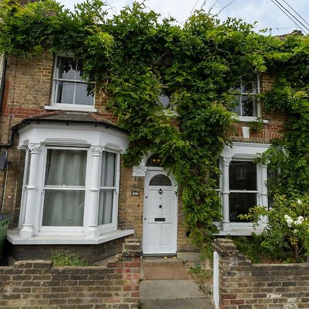 Traditional English 4 Bedroom Home In Greenwich Plumstead  Extérieur photo