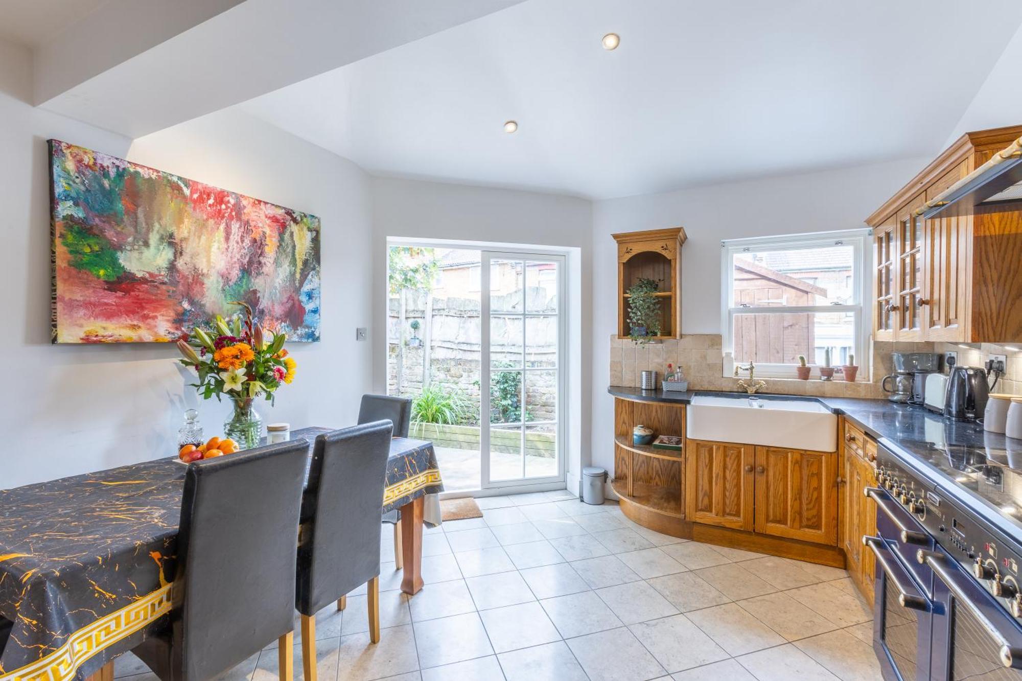 Traditional English 4 Bedroom Home In Greenwich Plumstead  Extérieur photo