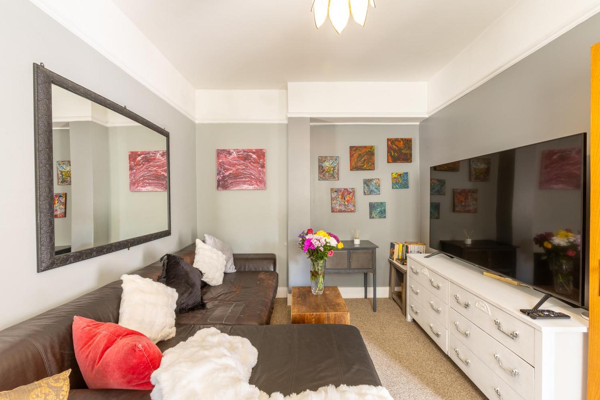Traditional English 4 Bedroom Home In Greenwich Plumstead  Extérieur photo